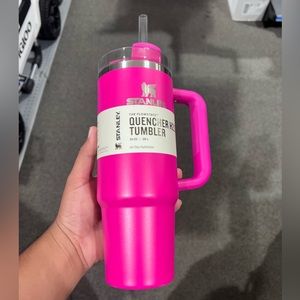 New Stanley Hot Pink 30 Oz